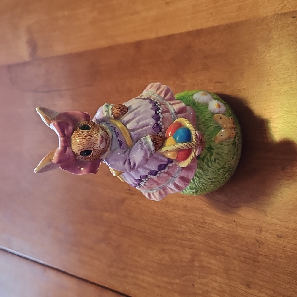 Lefton music rotator Easter Bunny